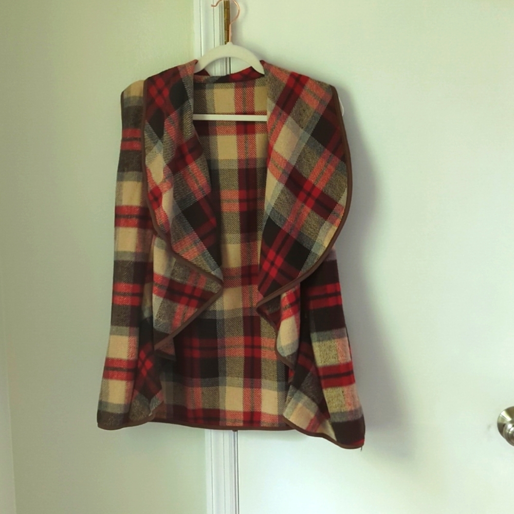 Fleece vest size medium